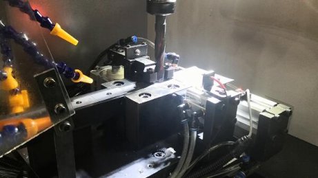 多轴攻牙机可以钻孔吗?[已解决]
