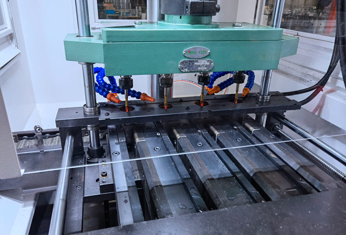 固定式多轴器满足不同加工需求